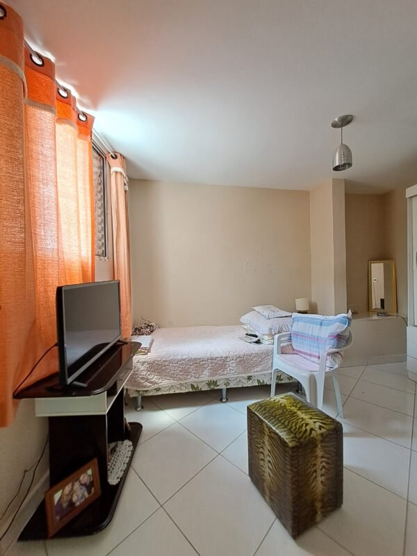 CASA COM 3 DORMITÓRIOS A VENDA EM CAMPO LIMPO PAULISTA SP - Imagem 42
